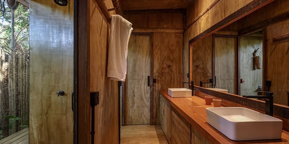 CASA MADEIRA banheiro